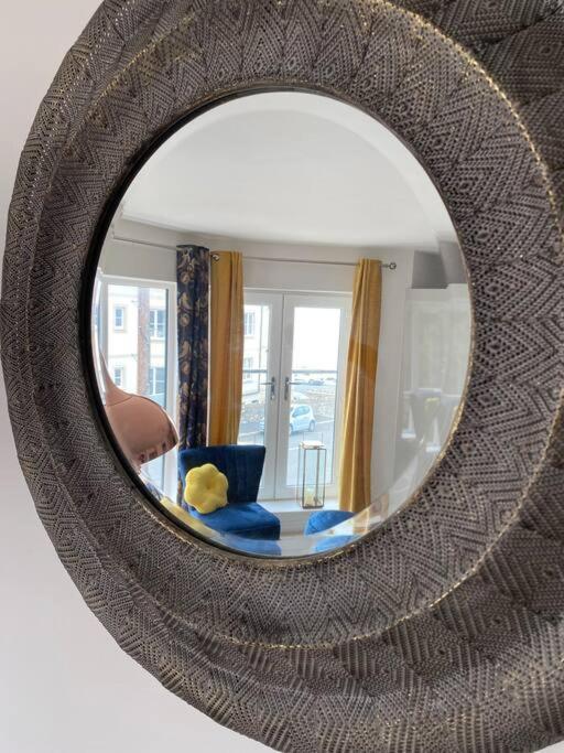 Luxury Modern 1Bed Sea View Apartment Rhôs-on-Sea Buitenkant foto
