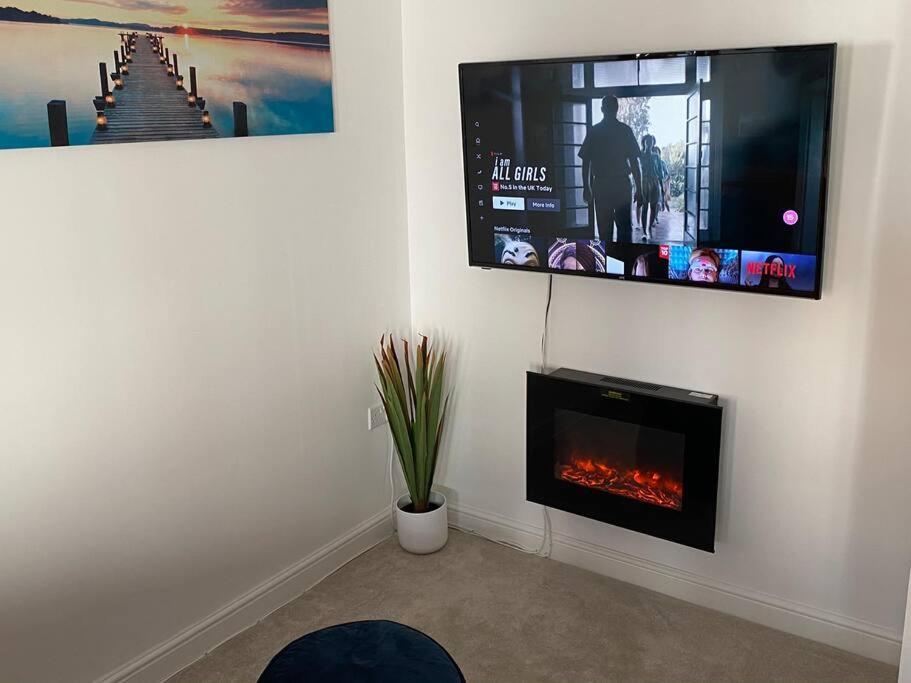 Luxury Modern 1Bed Sea View Apartment Rhôs-on-Sea Buitenkant foto