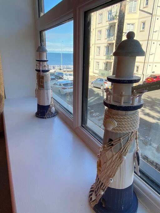 Luxury Modern 1Bed Sea View Apartment Rhôs-on-Sea Buitenkant foto